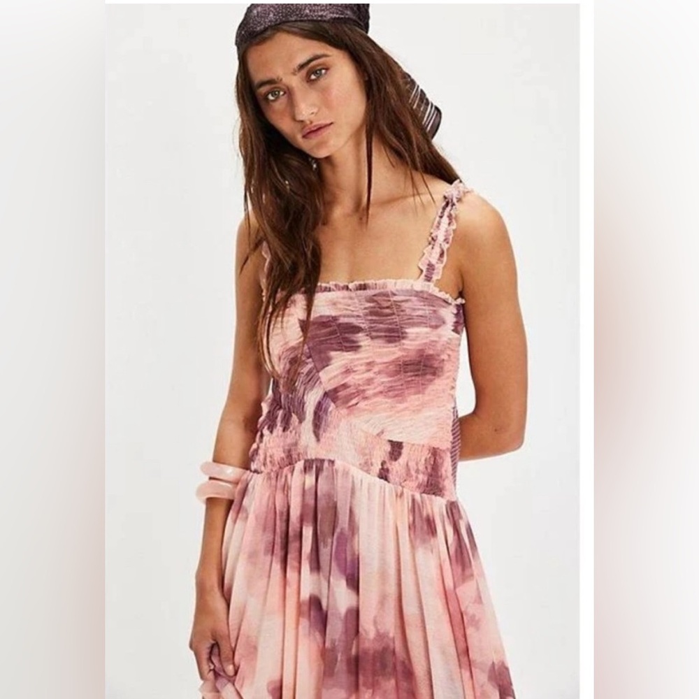 Free People NWOT Tessa Smocked Dress in Pink Rose Size Large